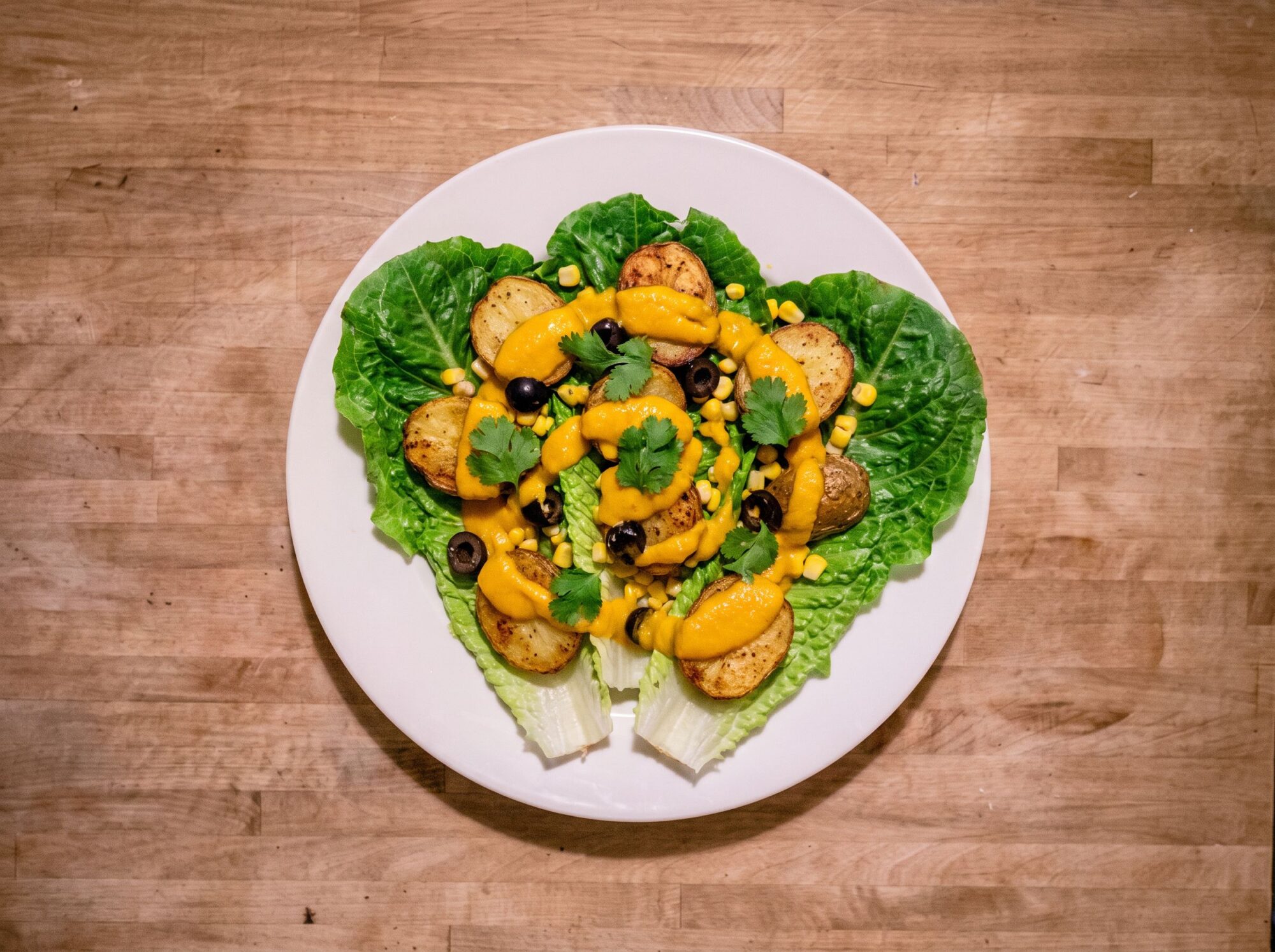 Kürbis-Huancaína mit Ofenkartoffeln – peruanische Käsesauce in vegan