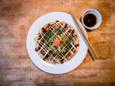 Sauerkraut-Okonomiyaki – japanischer Kohlpfannkuchen trifft deutsches Sauerkraut